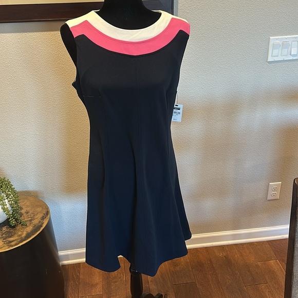 Tommy Hilfiger‎ Womens Colorblocked Fit & Flare Dress Round Neckline Size 10 NWT - Picture 4 of 7